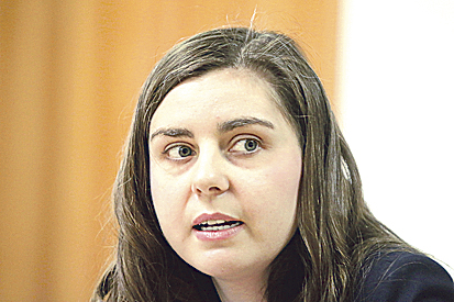 Ioana Petrescu consideră „irelevant” programul de încasări, din legea bugetului, pentru că se bazează pe nişte „presupuneri”