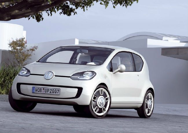 Volkswagen va lansa un model low-cost, care va rivaliza cu Dacia Logan, peste doi ani