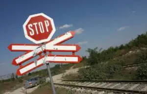 ȘOCANT: DISPARE APROAPE JUMĂTATE DIN CALEA FERATĂ – VEZI documentul care s-a discutat azi în GUVERN