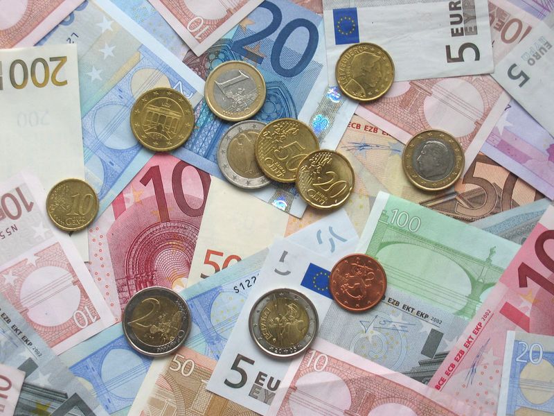 Zona euro:Inflaţia a scăzut la 0,5%, cel mai redus nivel din ultimii patru ani