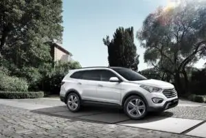 Hyundai Grand Santa Fe, disponibil în România