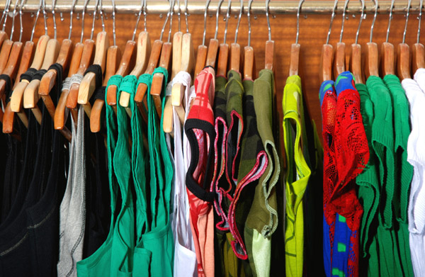 Afacerea cu haine second-hand creşte în Europa de Est