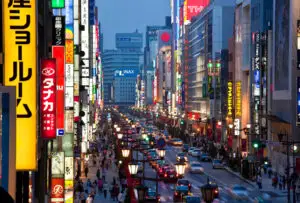 Japonia caută muncitori străini pentru a rezolva criza forţei de muncă