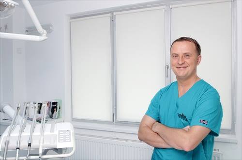 Dr. Melnic a investit 300.000 de euro într-o clinică stomatologică de lux din București