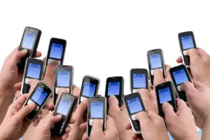 ANCOM: Utilizatorii români nu ştiu că SMS-urile către numere scurte sunt taxate suplimentar