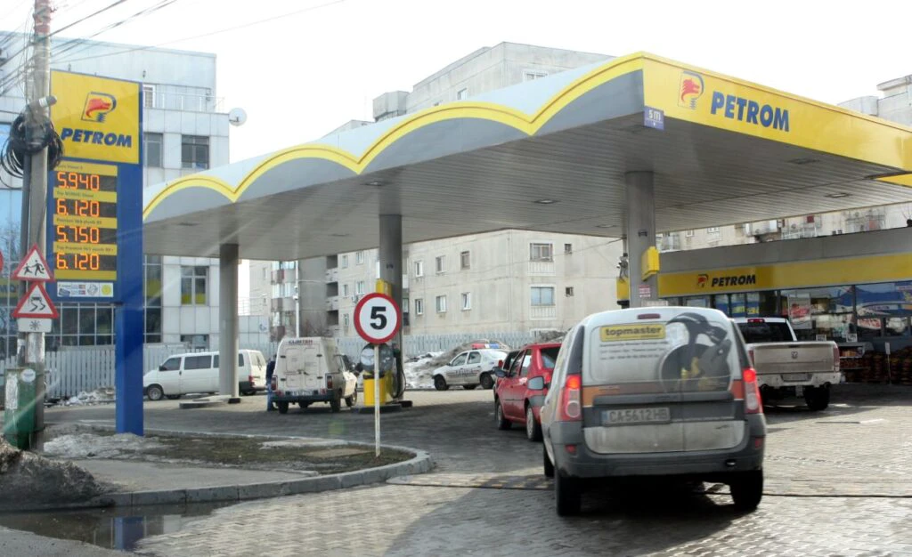 Petrom extinde activitatea de servicii auxiliare din benzinării