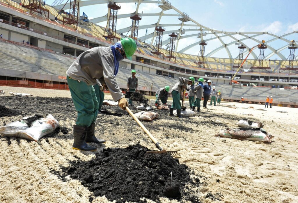 Qatarul va cheltui 200 de miliarde de dolari pe World Cup 2022. E oportunitate pentru constructorii români