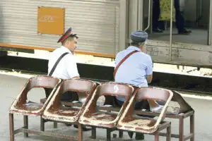 Baronii locali, cadorisiți cu un sfert din calea ferată
