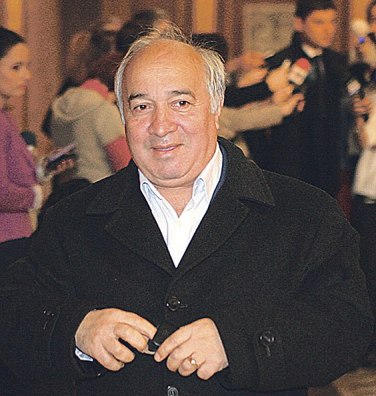 Adrian Rădulescu a predat afacerile celor doi băieţi ai săi din 2010