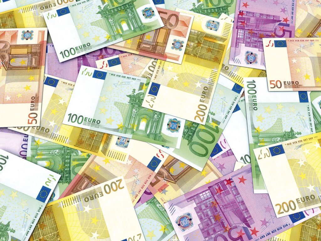 ING a obţinut 1,54 miliarde de euro din vânzarea unei participaţii la NN Group