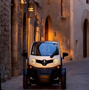 Cvadriciclul electric Renault Twizy, disponibil în România