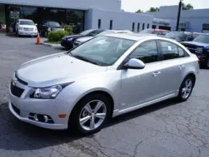 General Motors a oprit vânzările modelului Cruze. Vezi care este problema!
