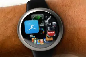 Apple se pregăteşte să lanseze ceasul inteligent
