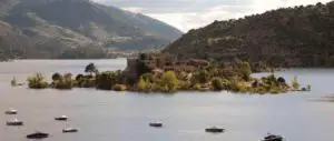 FOTO Cu cât se mai vinde un castel în Europa