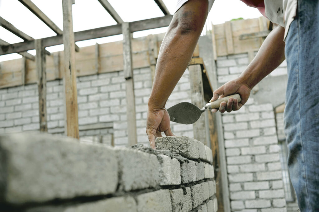 România, cea mai mare scădere a lucrărilor de construcţii din UE în luna octombrie