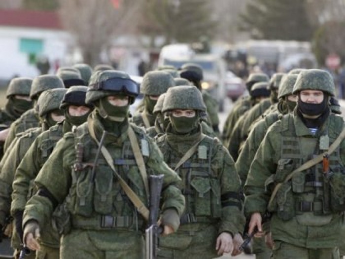NATO: Rusia a concentrat masiv trupe la graniţa cu Ucraina. Putin cere tratament egal