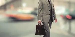 Întâlnire între bancheri la București! Capcana venitului mediu, pe agendă