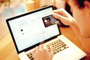 Soluții pentru taxe mai mici și o economie mai curată