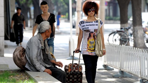China: 1% din familii controlează o treime din bogăţiile ţării