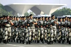 Arabia Saudită a desfăşurat 30.000 de militari la graniţa cu Irakul