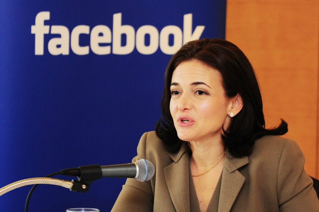 Facebook îşi cere scuze pentru experimentul psihologic din 2012