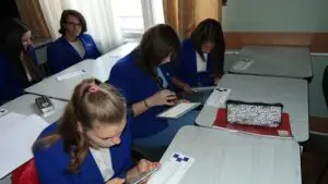 Elevii de liceu vor să aibă propria afacere sau vor să fie manageri