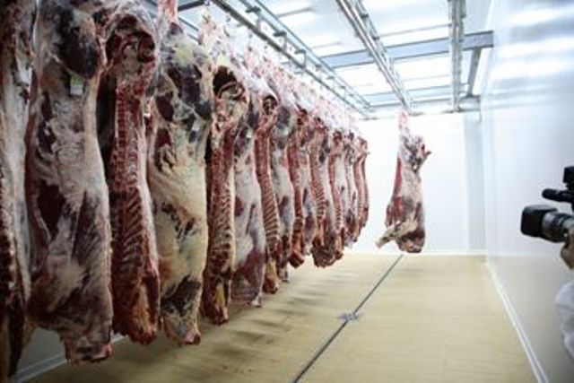 Rusia interzice importul de bovine şi carne de vită din România