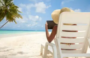 ANCOM: Atenție la smartphone și tabletă în vacanță!
