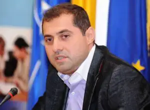 Al doilea ministru din Guvernul Ponta care îşi anunţă demiterea pe Facebook