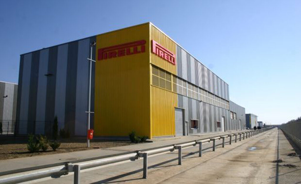 ChemChina va relista Pirelli în Italia