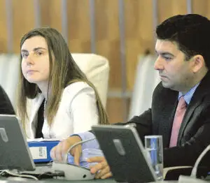 DEZASTRU BUGETAR: Guvernul taie investiţiile şi pierde fondurile UE