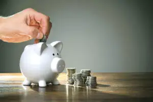 94% din investiţiile în fondurile de pensii private vin din România