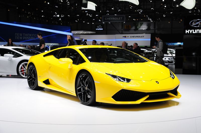 Un ilfovean şi-a cumpărat Lamborghini Huracan de 170.000 de euro