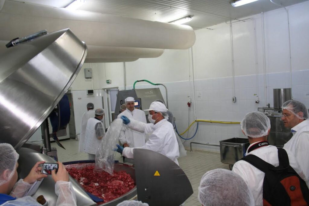 Agricola şi-a crescut capacitatea de producţie a salamurilor crud-uscate, în urma unei investiţii de 1,7 mil. euro