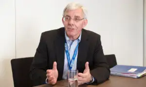 Timothy Leyden se retrage din poziţia de CFO Western Digital