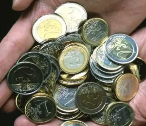 ANPC a închis o firmă cu scheme de joc piramidal