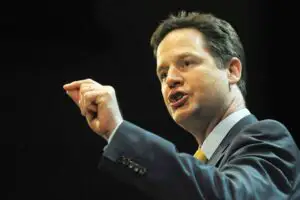 Planul liberal-democraţilor britanici: REDUCEREA imigraţiei europene