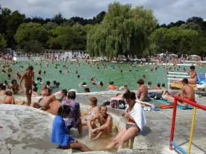 Turism balnear pentru toţi: preţuri de la 330 lei/persoană, până pe 15 decembrie