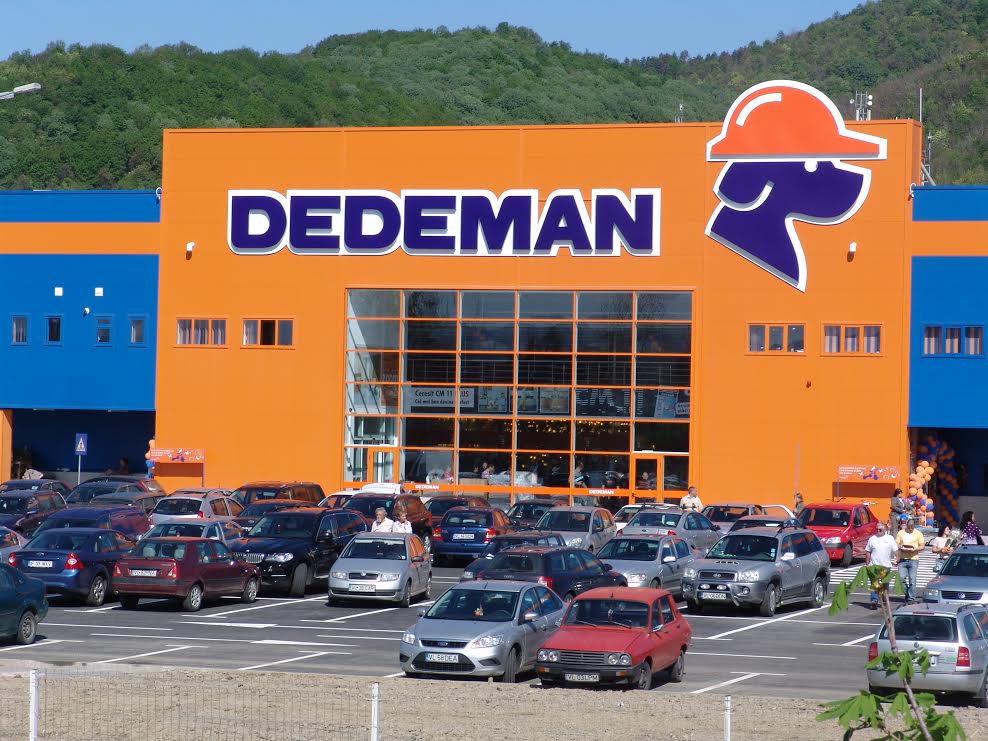 Dedeman a ajuns la 40 de magazine. Mai deschide încă 10 în 2015
