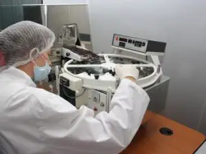 Pfizer investește masiv în biotehnologie. Este cel mai oportun moment, precizează compania
