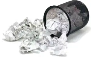 Documente cu date personale, aruncate la tomberoanele de la sediul Finanţelor Publice Braşov