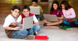 13% dintre utilizatorii europeni au pierdut bani în urma activităților online ale copiilor