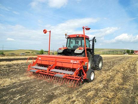 IRUM Reghin a început producția de serie a primului tractor agricol românesc