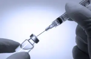 Vaccin antigripal, trei decese suspecte; Atenție la copii și bătrâni!