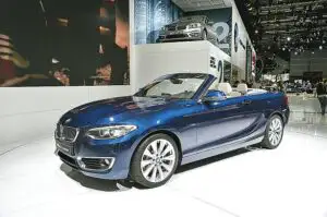 BMW Seria 2 Cabriolet
Jos, pălăria!