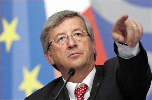Juncker îi acuză pe Renzi şi Cameron că îşi mint cetăţenii în privința negocierilor bugetare în UE