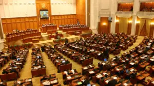 Guvernul va transmite aviz negativ pentru pensiile parlamentarilor