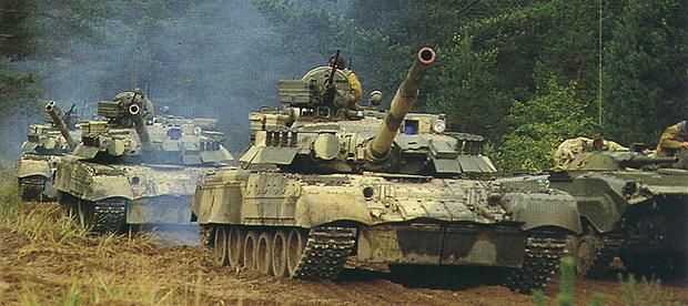 Pregătiri de război! 100 de tancuri rusești au intrat în Ucraina
