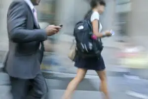 STUDIU: 90% din populația lumii va avea un telefon mobil până în 2020