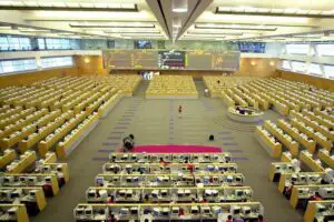 Evoluţii financiar-bancare şi bursiere
